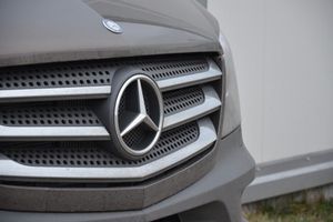 photo Mercedes Sprinter - zabudowa Audio-Video