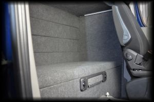 photo Mercedes Sprinter podwójne łóżko